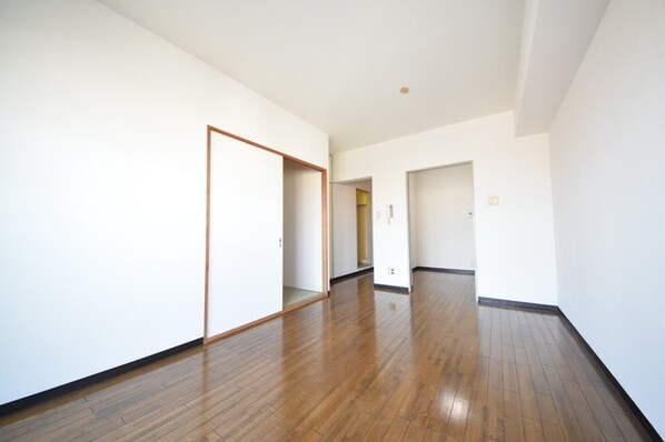 パークサイドテラス千人町の物件内観写真